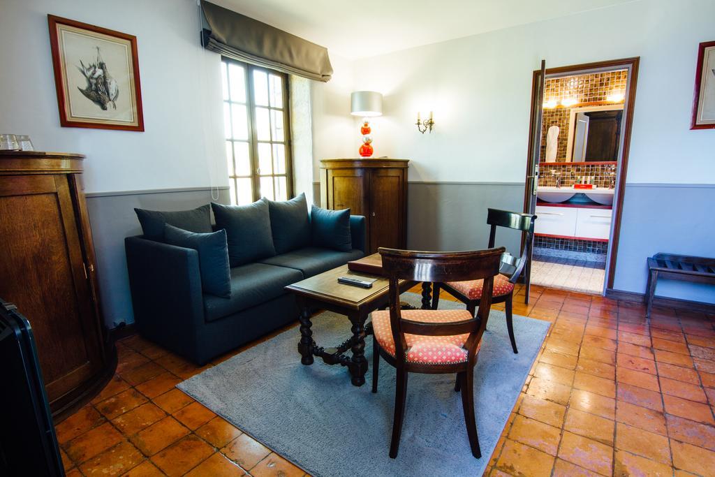 Chateau D'Ige Luaran gambar