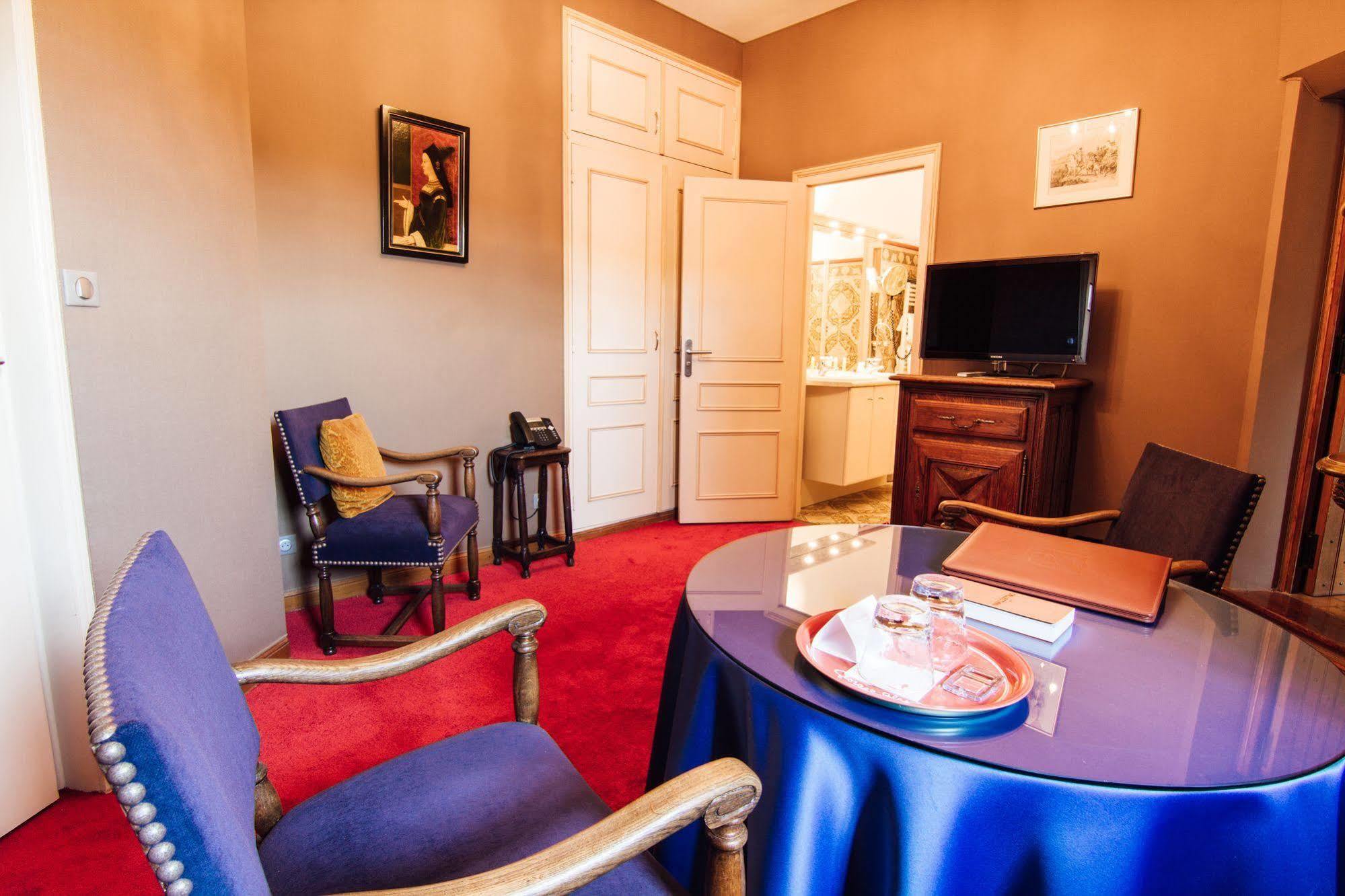 Chateau D'Ige Luaran gambar